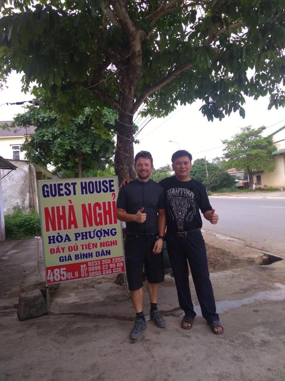 Hoa Phuong Guesthouse Dong Ha Exterior photo