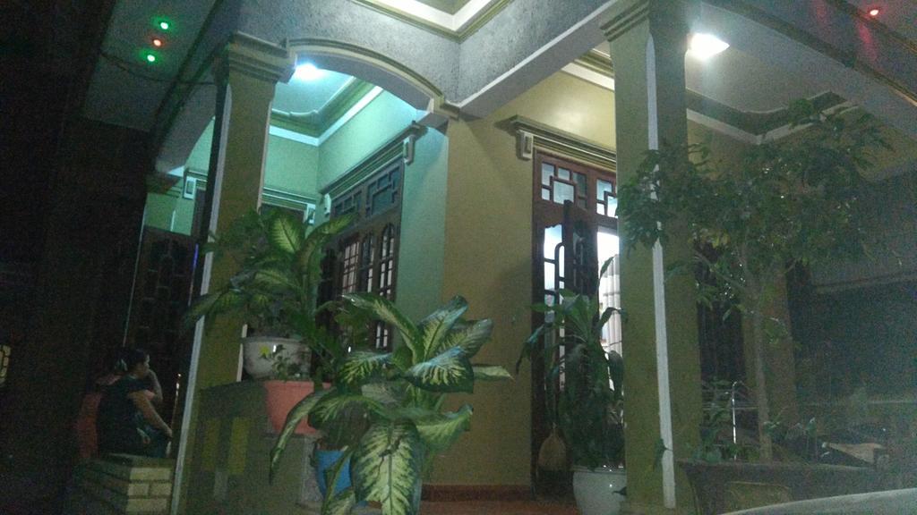 Hoa Phuong Guesthouse Dong Ha Exterior photo