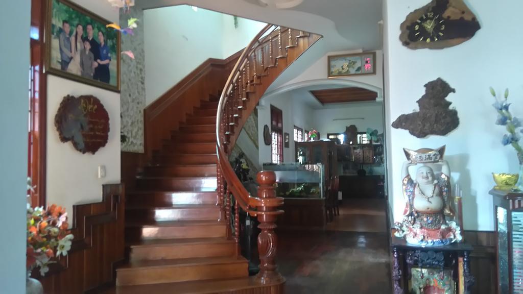 Hoa Phuong Guesthouse Dong Ha Exterior photo