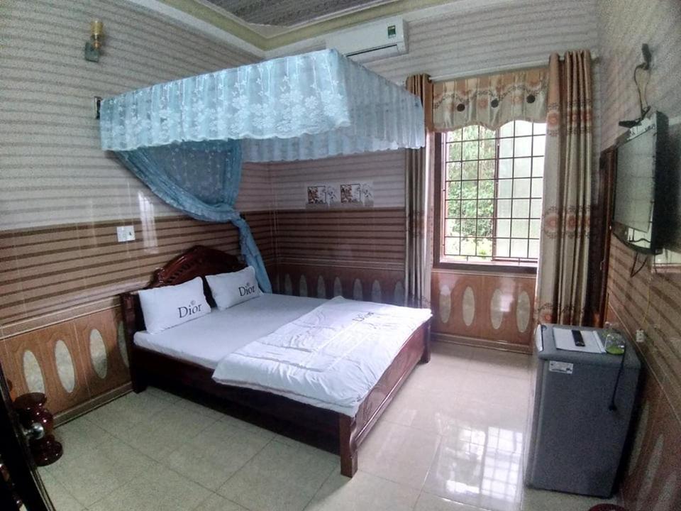 Hoa Phuong Guesthouse Dong Ha Exterior photo