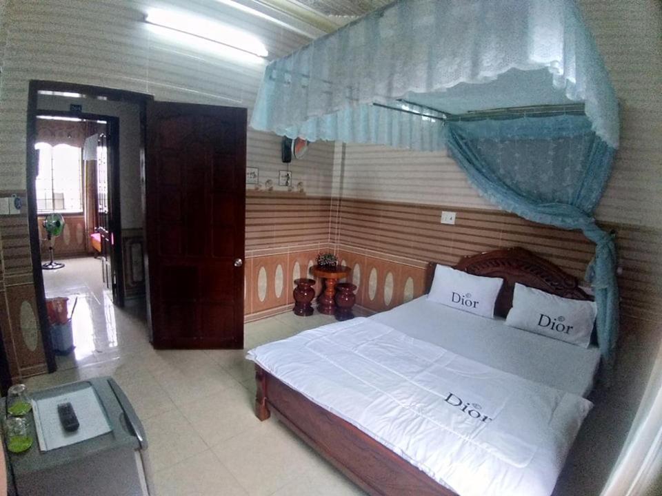 Hoa Phuong Guesthouse Dong Ha Exterior photo